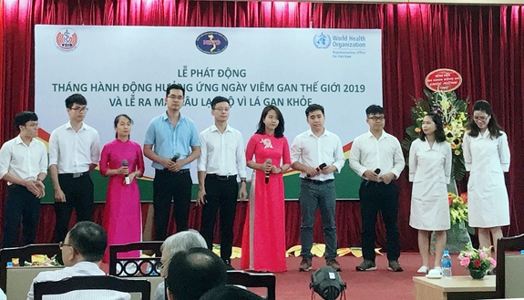 Một tiết mục văn nghệ tại lễ phát động.